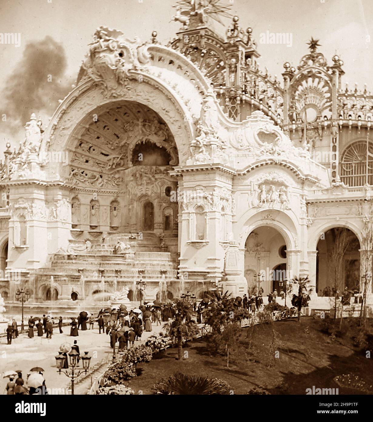Grand Entrance, 1900 Exposition Universelle, Paris, France Stock Photo -  Alamy