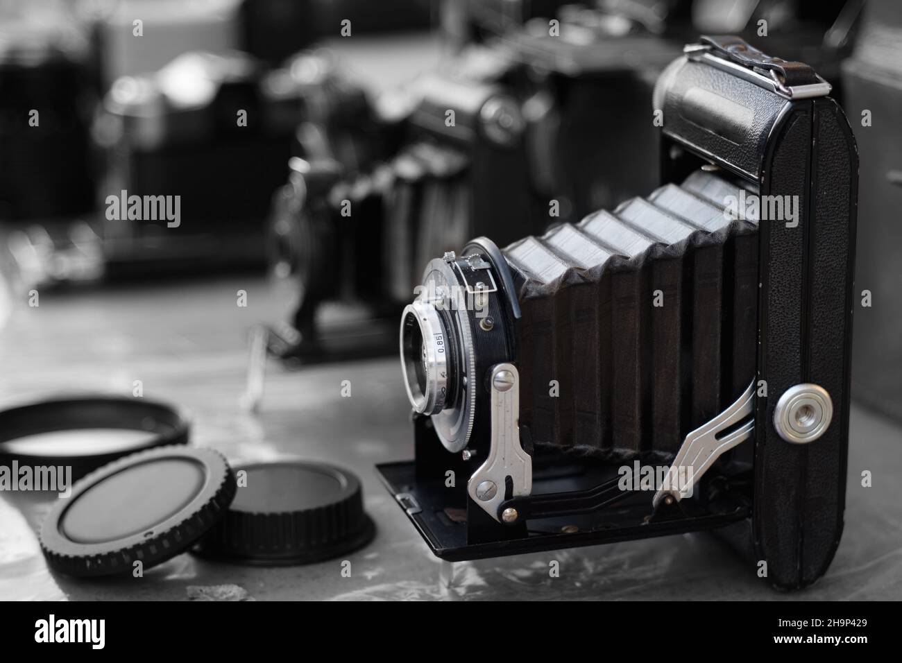 Camera flea market hires stock photography and images Alamy