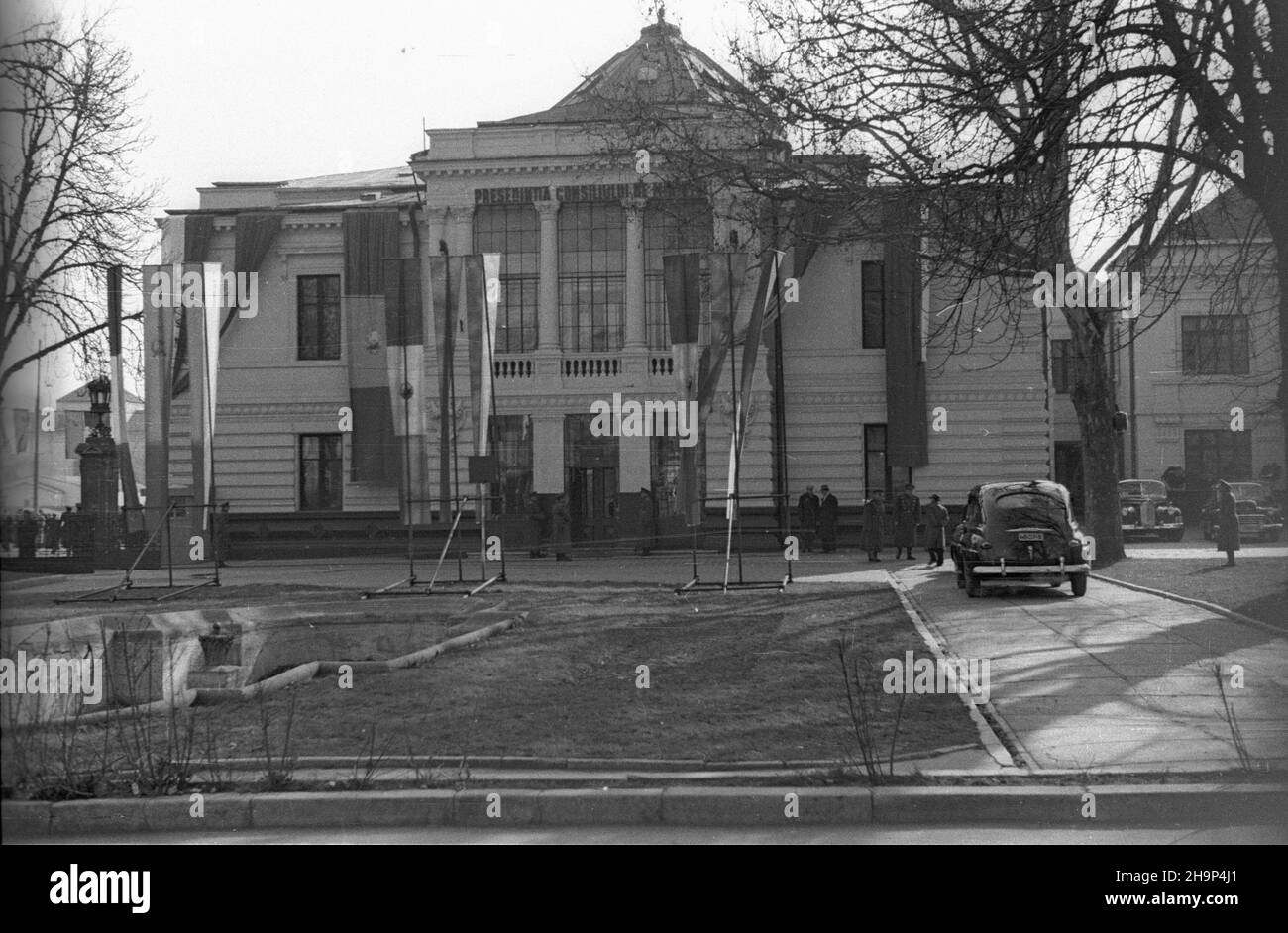Rumunia, Bukareszt, 1949-01-25. Pa³ac Wielkiego Zgromadzenia Narodowego Rumuñskiej Republiki Ludowej.   bk  PAP      Romania, Bucharest, Jan. 25, 1949. The Palace of the Romanian People's Republic Great National Assembly.   bk  PAP Stock Photo