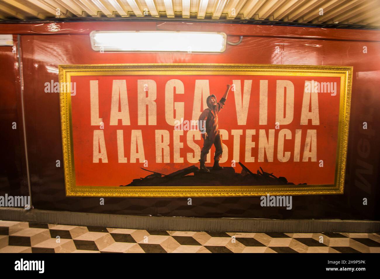 Madrid, Madrid, Spain. 6th Dec, 2021. La Casa de Papel Volume 2 has just premiered the end of its fifth season on Netflix, and this is how they are promoting the series in the Banco de EspaÃ±a metro. (Credit Image: © Alberto Sibaja/Pacific Press via ZUMA Press Wire) Stock Photo