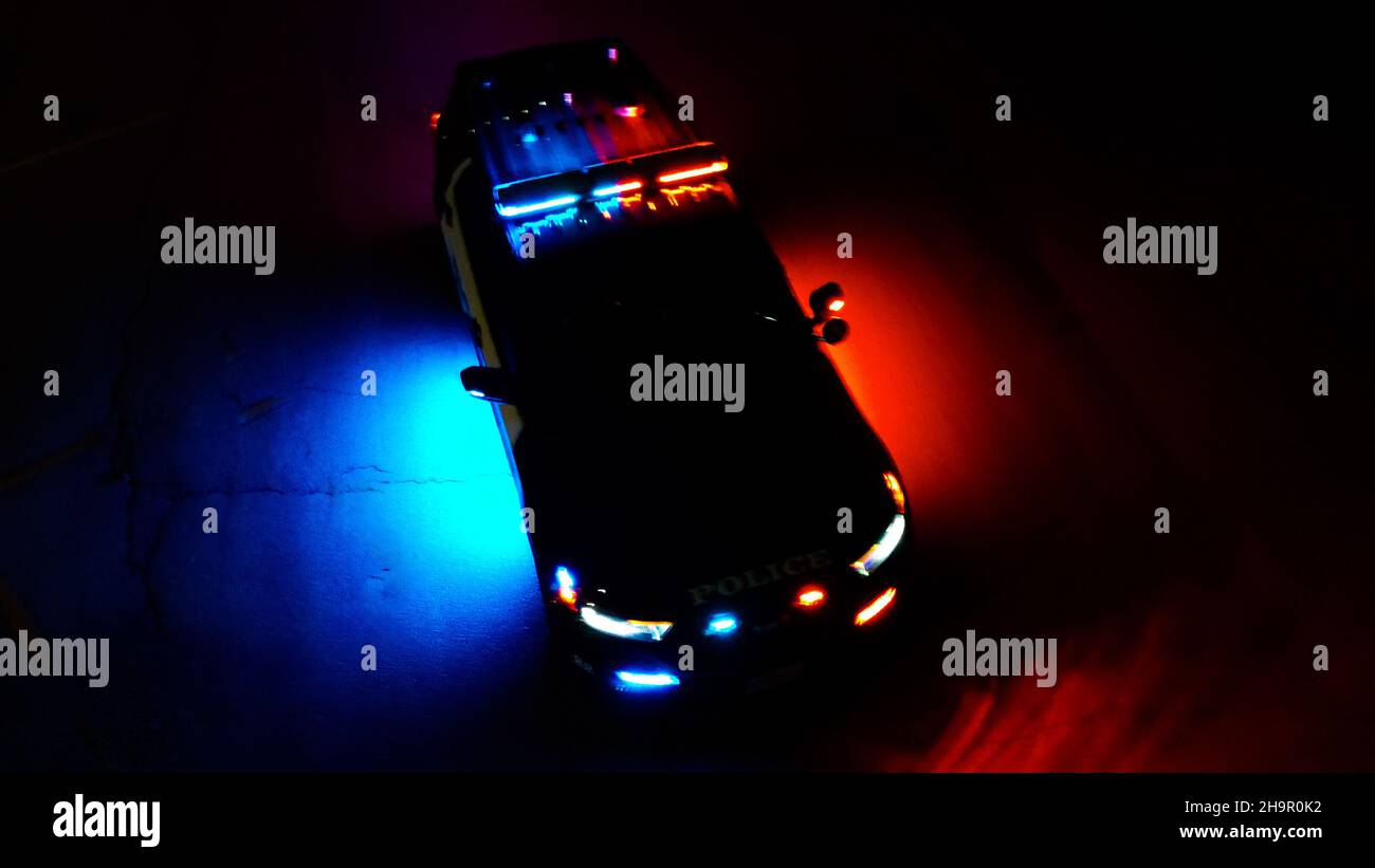 Blue and white police car hi-res stock photography and images - Alamy