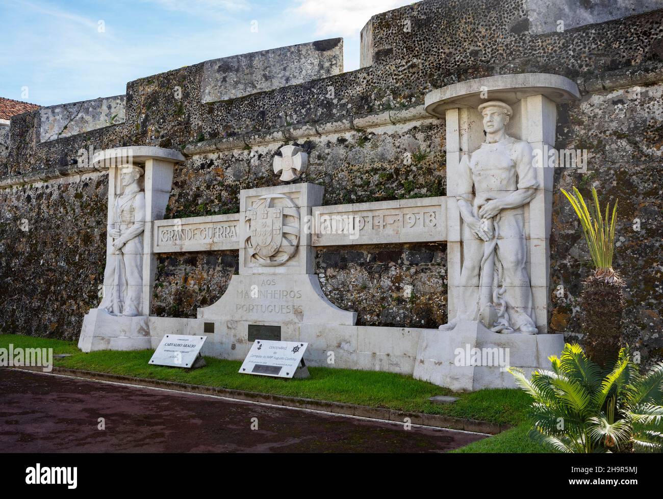 19141918 War Memorial, Fortress of Sao Bras with Military Museum of