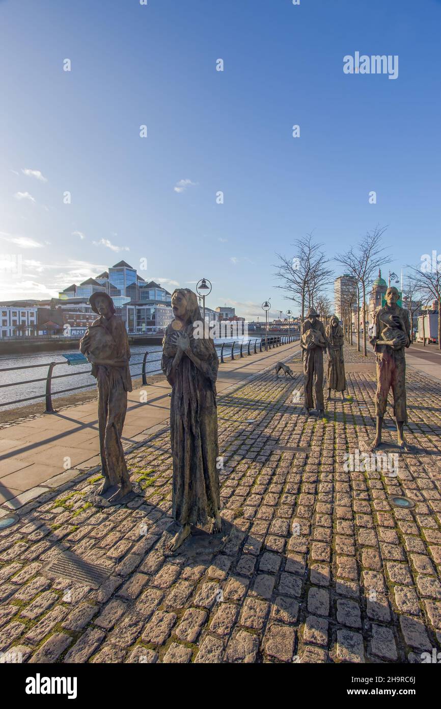 Memorial to the Great Famine Victims in Dublin, Ireland’s Great Famine, The Famine statues