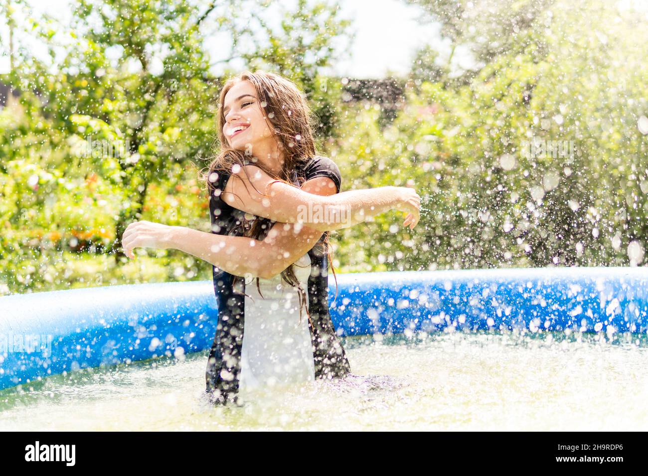 underwater girl closed eyes Stock Photo Alamy