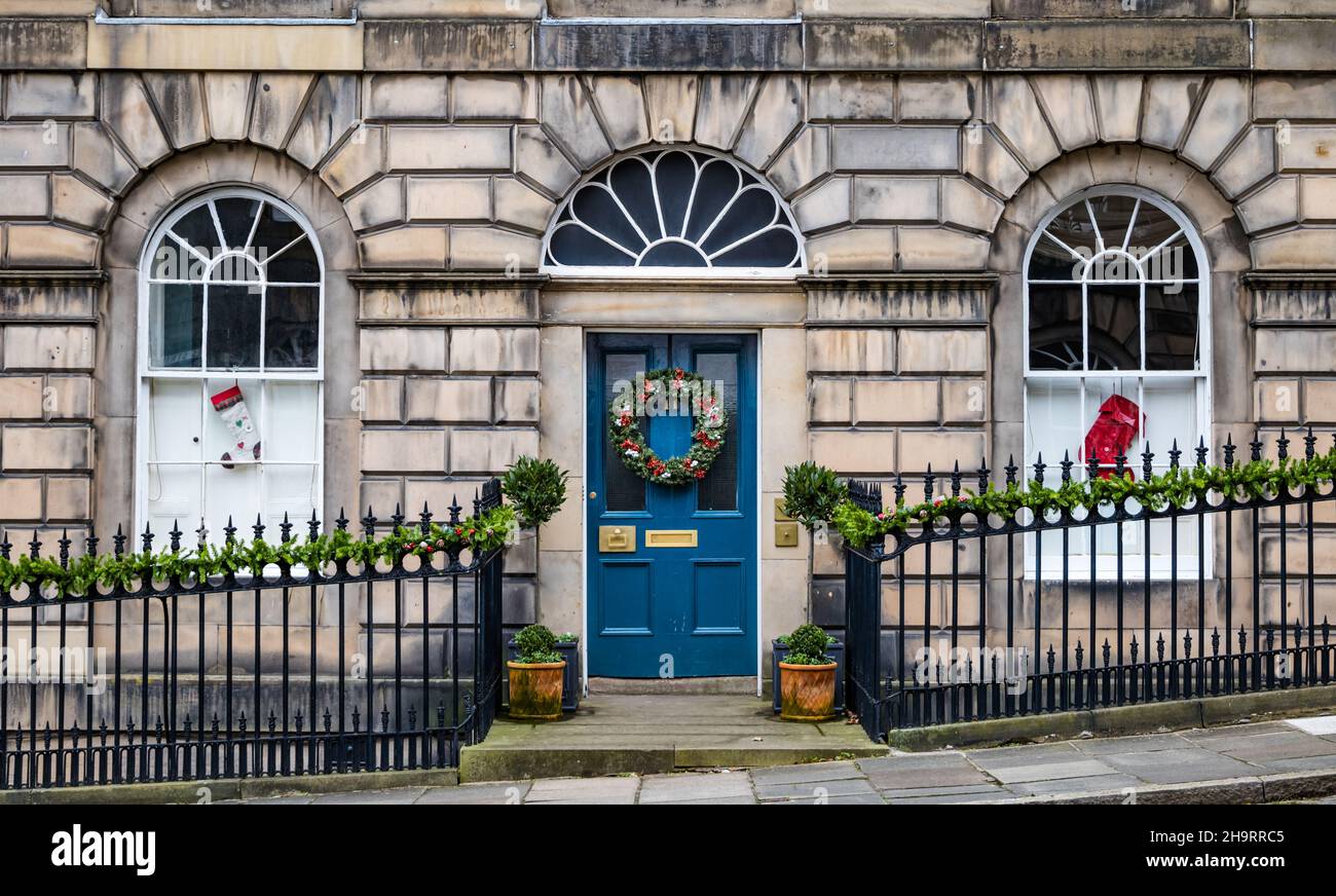 Georgian townhouse front door with Christmas wreath, Edinburgh New Town, Scotland, UK Stock Photo