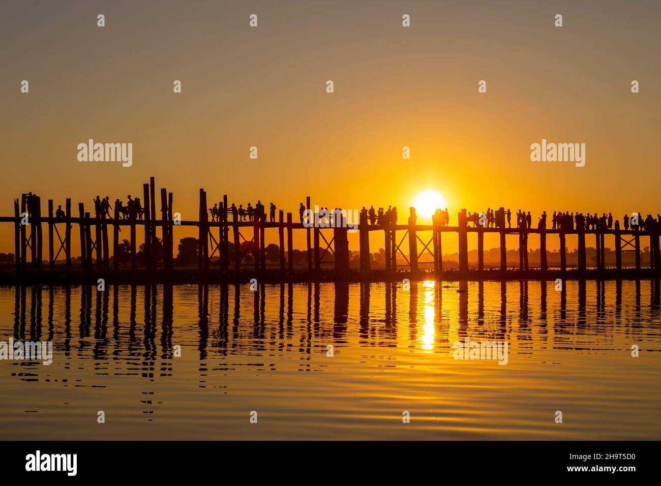Silhouette of U bein bridge at sunset Amarapura ,Mandalay, Myanmar ...