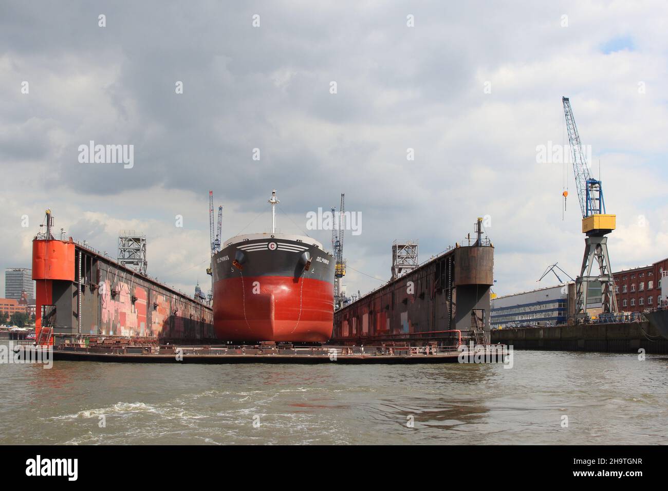 Hamburg Hafen - Dock / Hamburg Harbour - Dock Stock Photo - Alamy