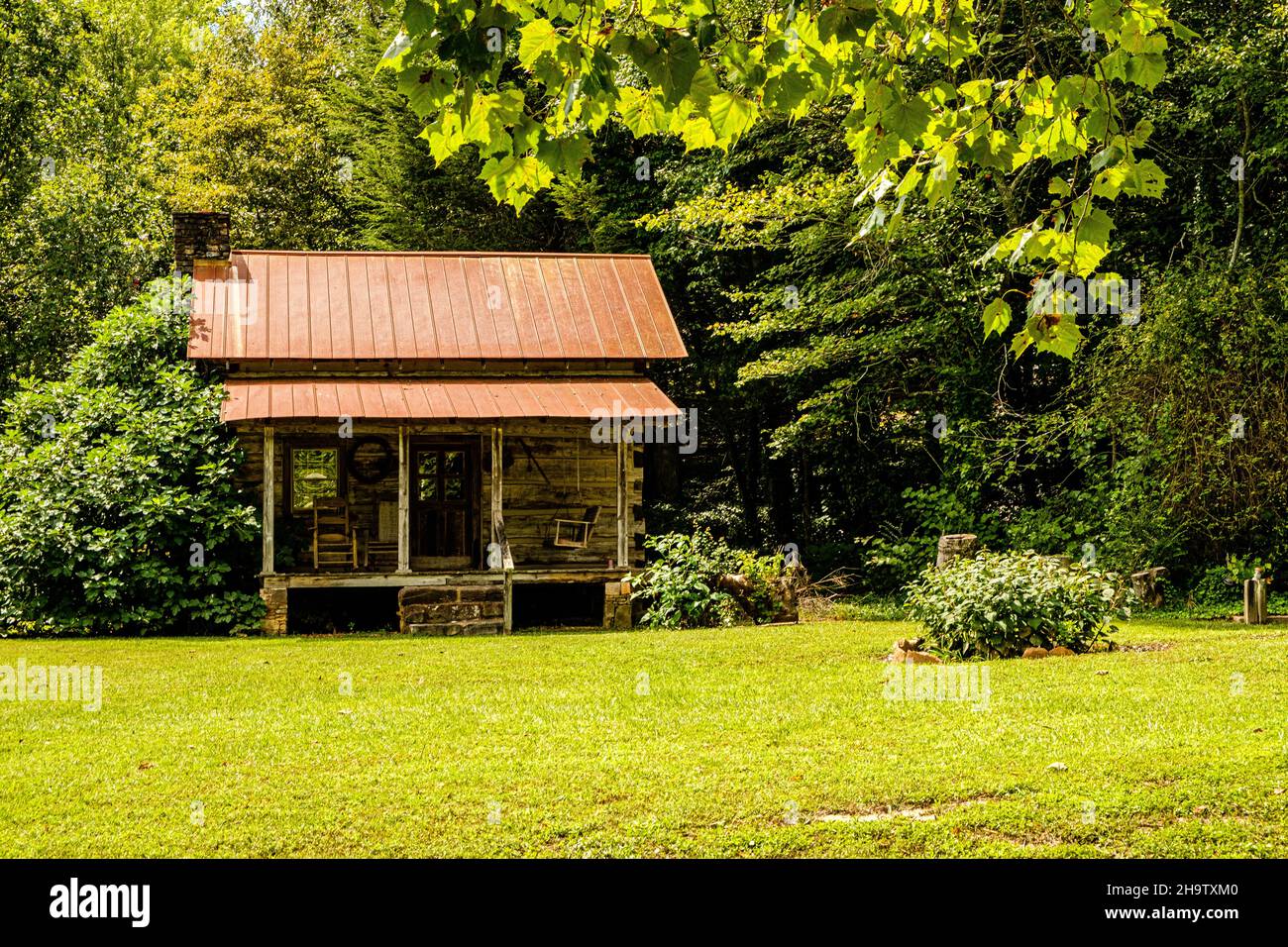 Log Cabin, Cooley Woods Road, Cleveland, Stock Photo Alamy