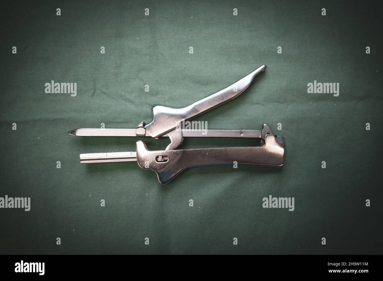 a GIA device for a surgical staple suture Stock Photo Alamy