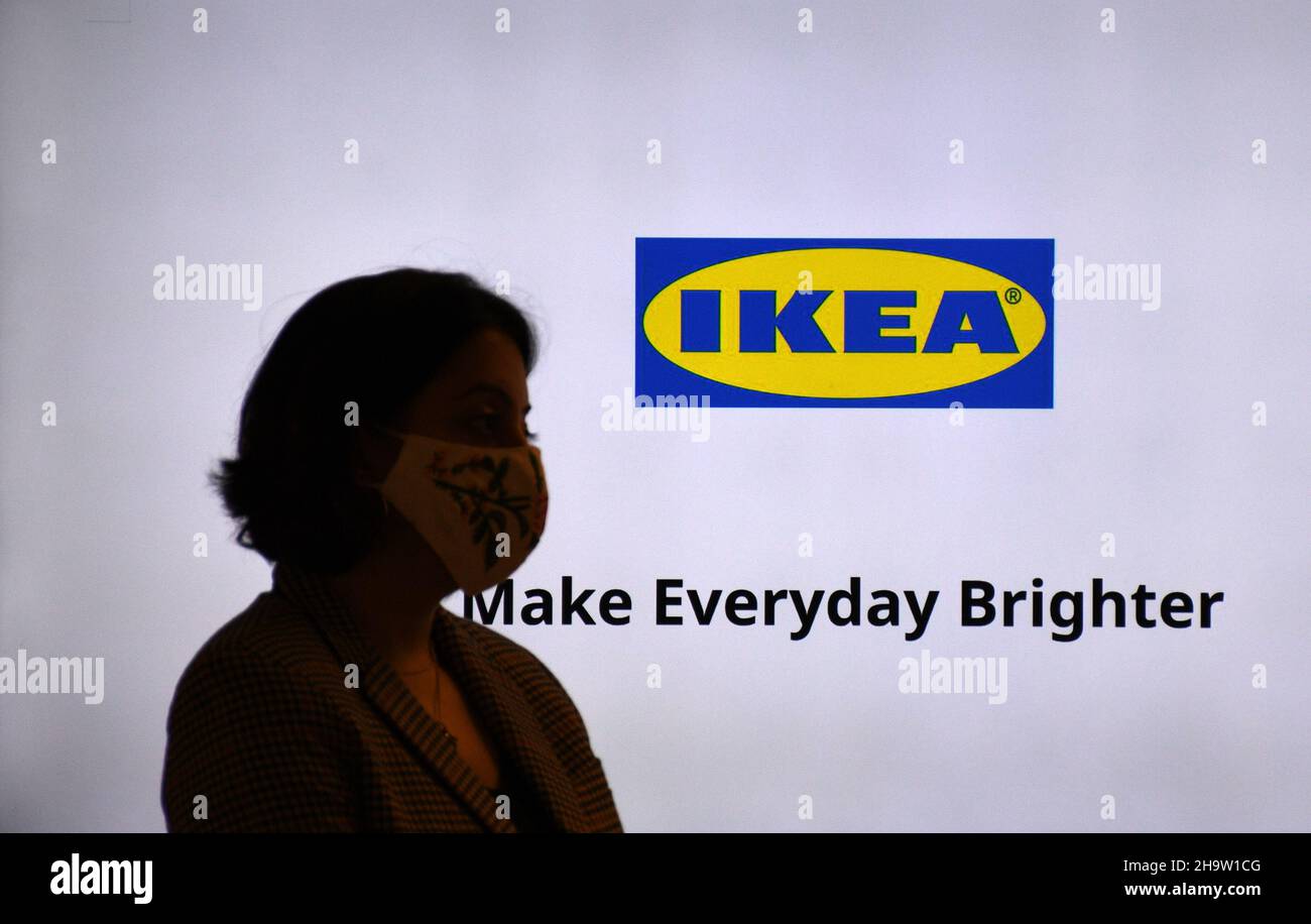 kaptajn hypotese grad Mumbai, India. 08th Dec, 2021. A woman wearing a protective face mask is  seen next to the Ikea logo during the Ikea store launch and it's the second  store of the Swedish