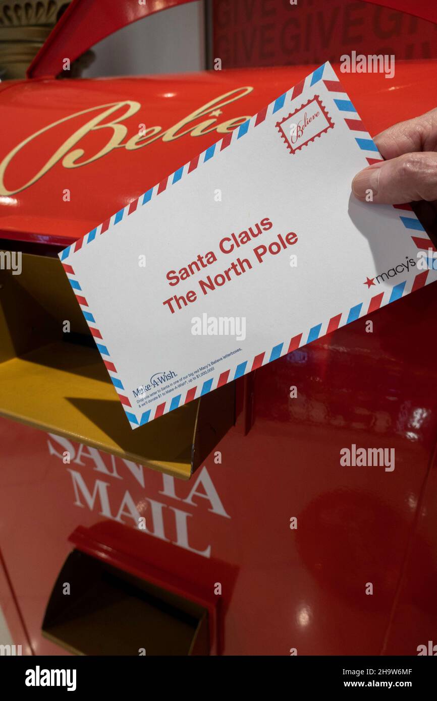 Mailing a letter to Santa Claus, Macy's, 2021, NYC, USA Stock Photo