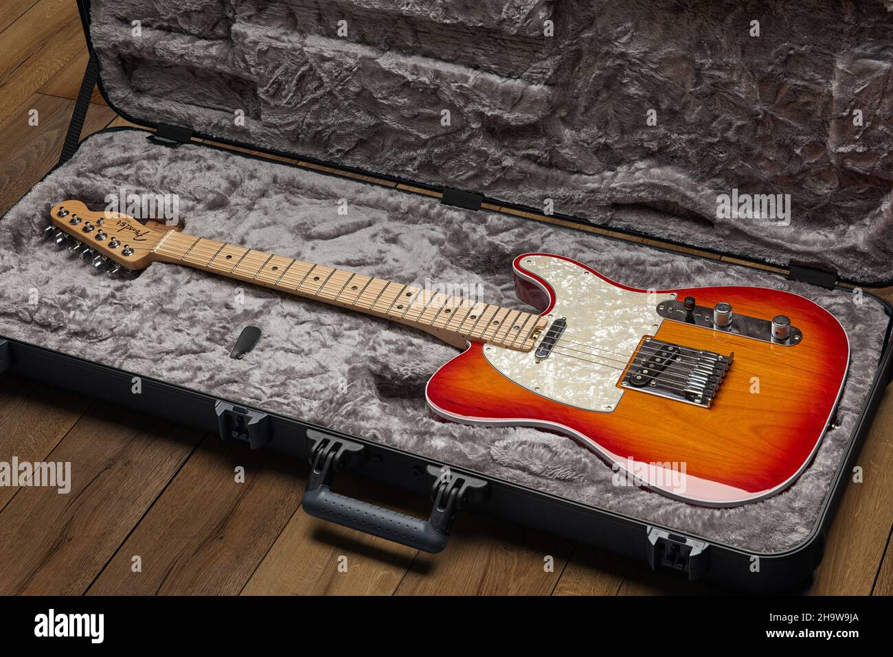 Red fender telecaster guitar hi-res stock photography and images - Alamy
