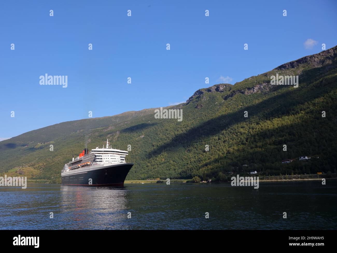 Cruise ship kreuzfahrtschiff hi-res stock photography and images - Page 16  - Alamy