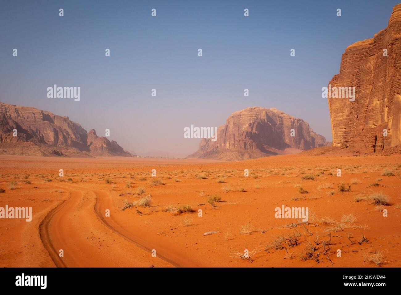 Car tracks in Wadi Rum desert, Jordan Stock Photo