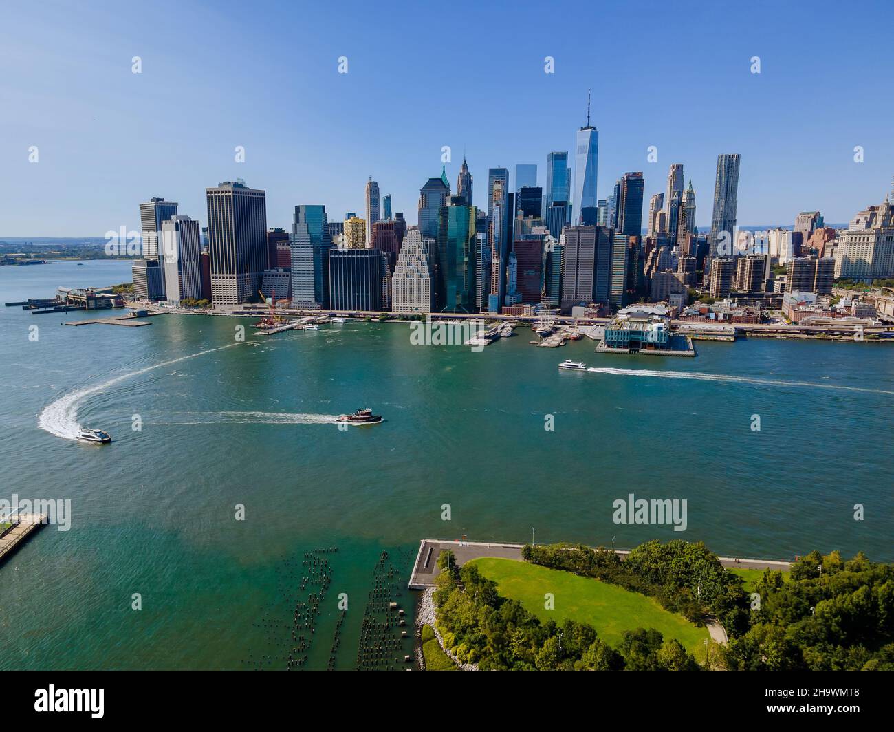 View to Manhattan New York City to across the Hudson river Stock Photo ...
