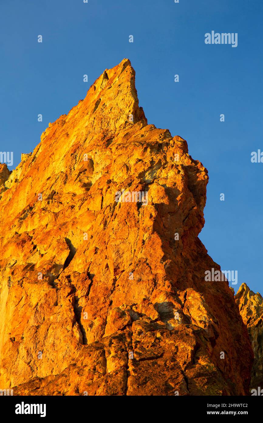Smith Rocks from River Trail, Smith Rock State Park, Oregon Stock Photo
