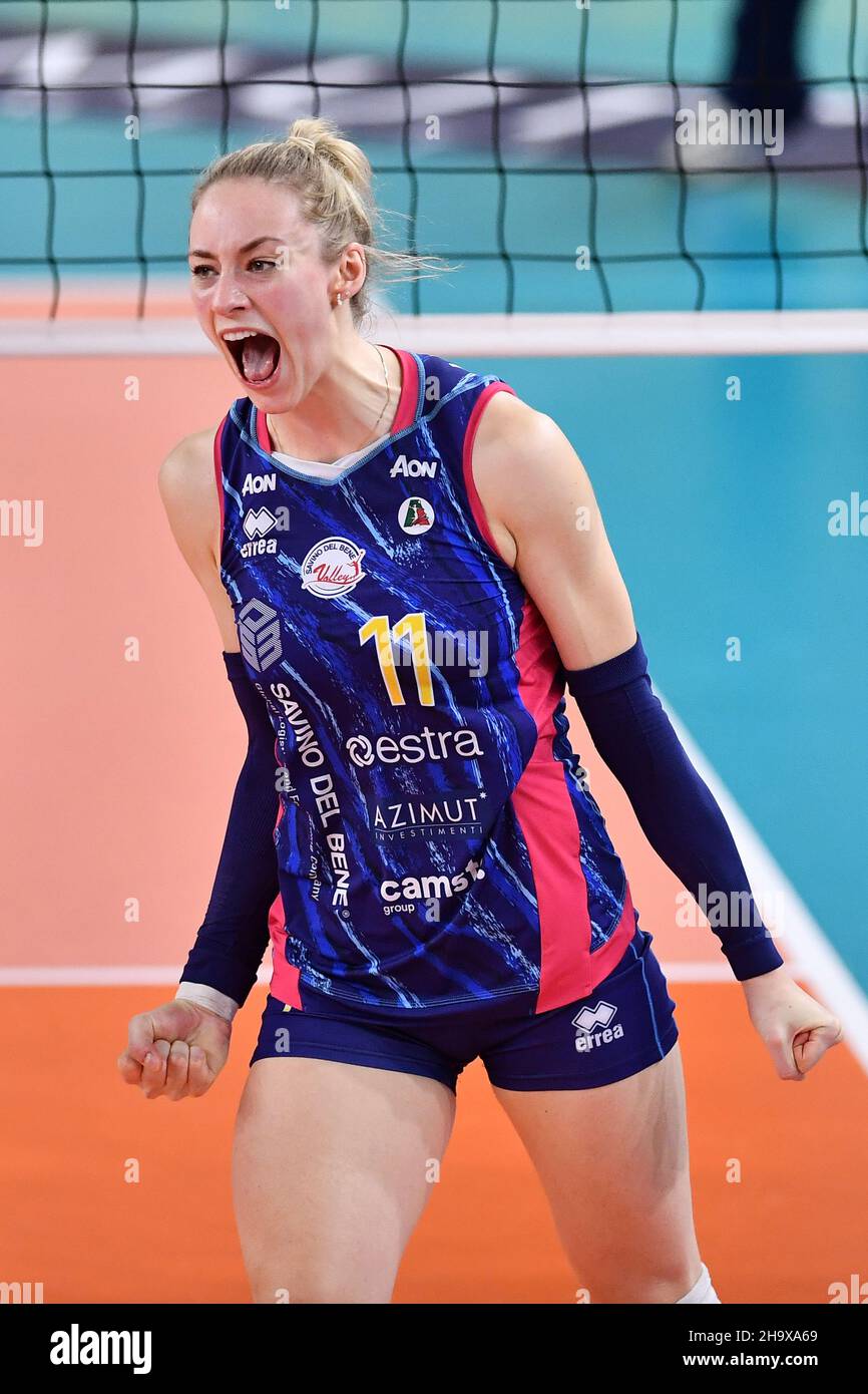 Louisa lippmann hires stock photography and images Alamy