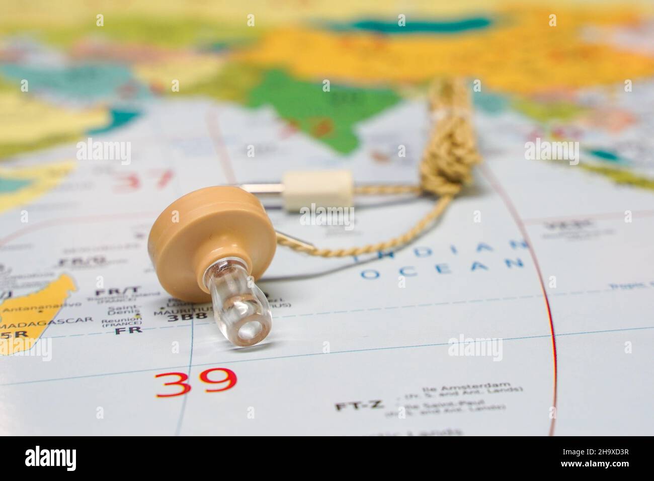 Vintage crystal radio earphone hires stock photography and images Alamy