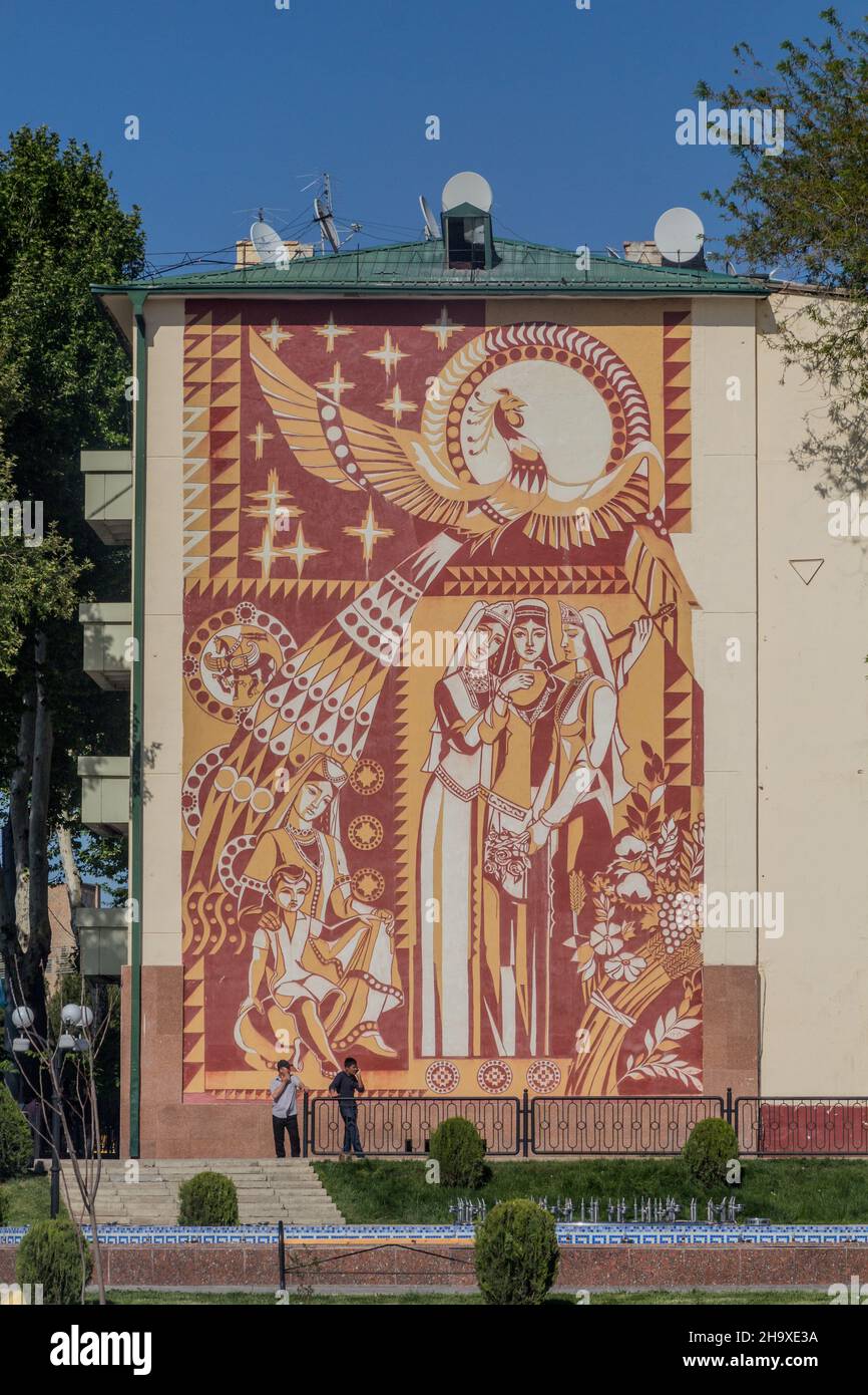 SAMARKAND, UZBEKISTAN - APRIL 27, 2018: Sgraffito decoration on a wall in Samarkand, Uzbekistan Stock Photo