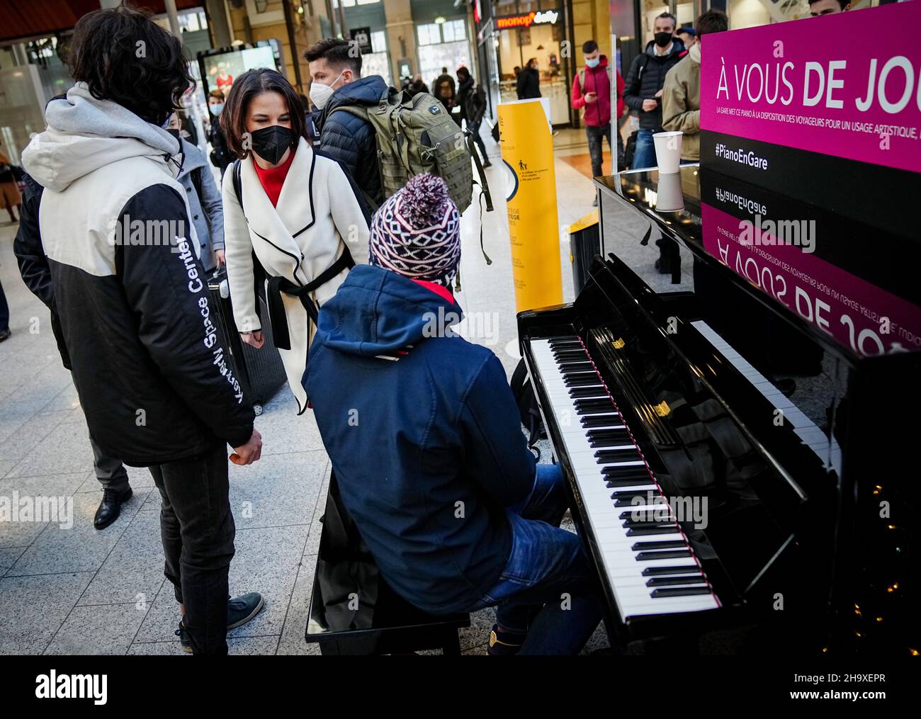 Piano At Gare Du Nord High Resolution Stock Photography and Images - Alamy
