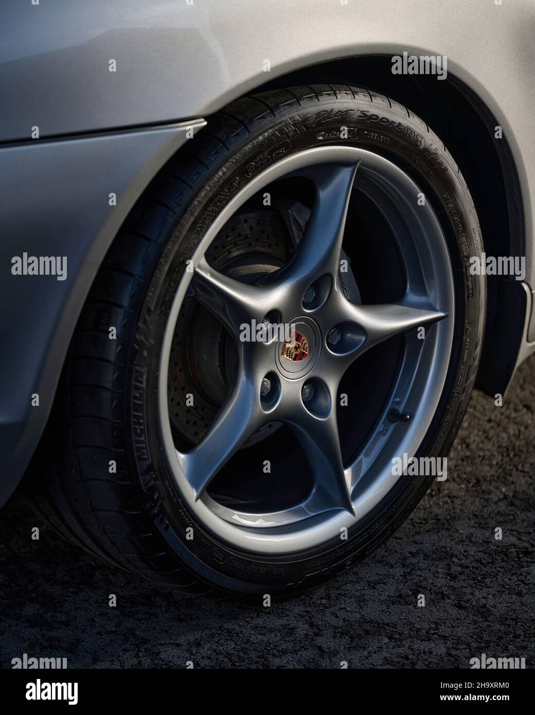 Porsche Carrera Wheel Stock Photo Alamy