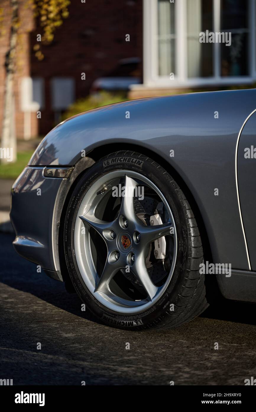 Porsche Carrera Wheel Stock Photo Alamy