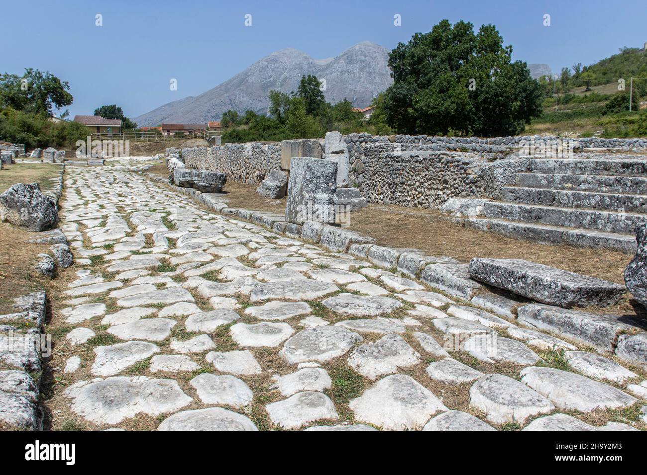 Alba Fucens is am archaeological site built in the 4th century BC. as a colony of Latin law in an elevated and well fortified position of about 34 hec Stock Photo