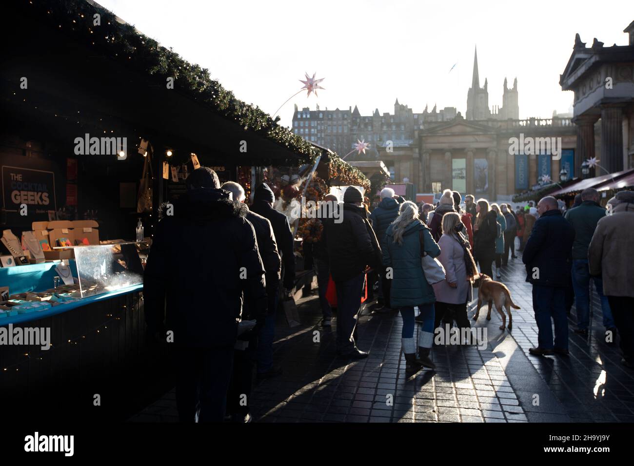Edinburgh. Scotland, UK. 9th Dec, 2021. Edinburgh Christmas Market 2021