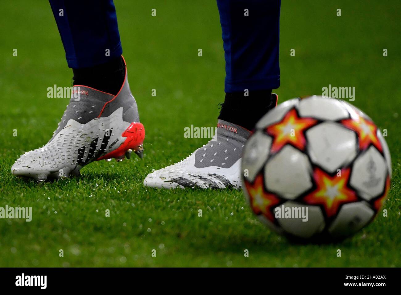 Adidas predator online uefa champions league