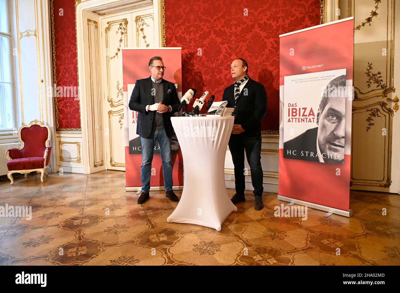 Vienna, Austria. 09th Dec, 2021. HC Strache in. Picture shows HC Strache (L) and Christian Höbart (R) vites you to the presentation of his book 'Das Ibiza Attentat' Stock Photo