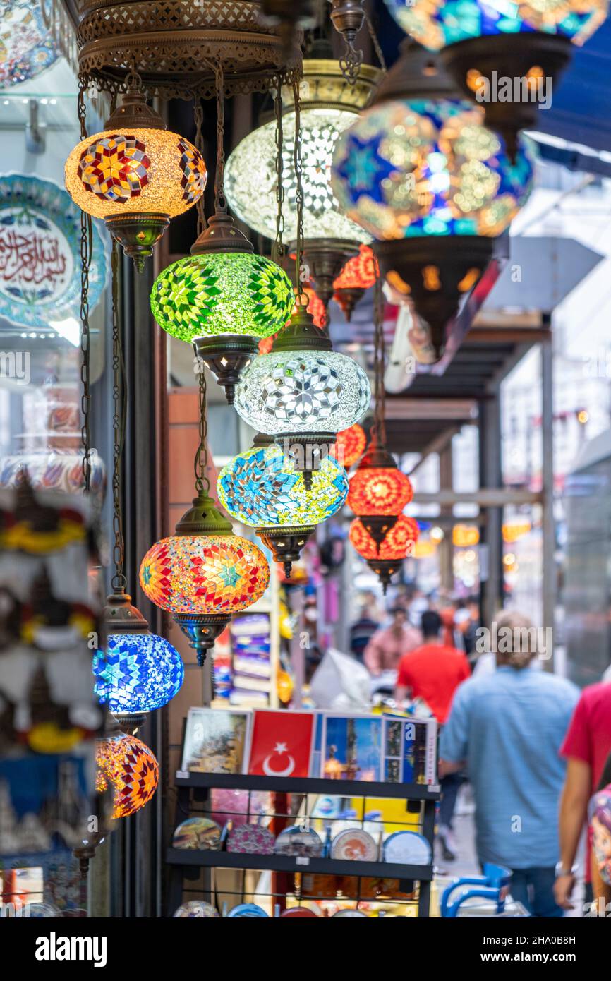 Turkish traditional lamps in the market in Grand Bazaar Istanbul Stock  Photo - Alamy