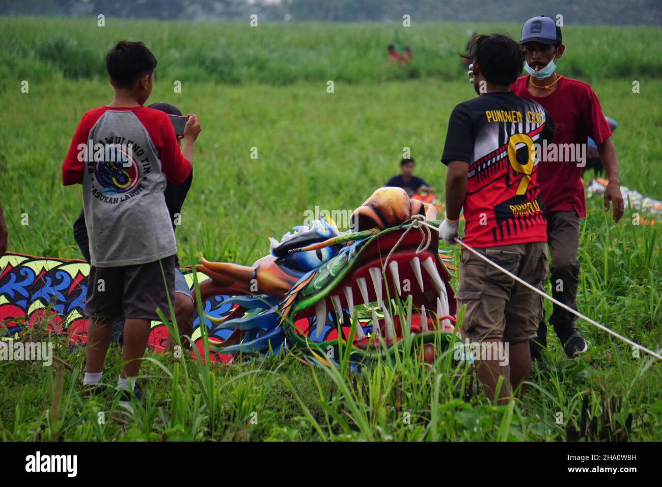 The participant of the Indonesian Kites Festival Stock Photo Alamy