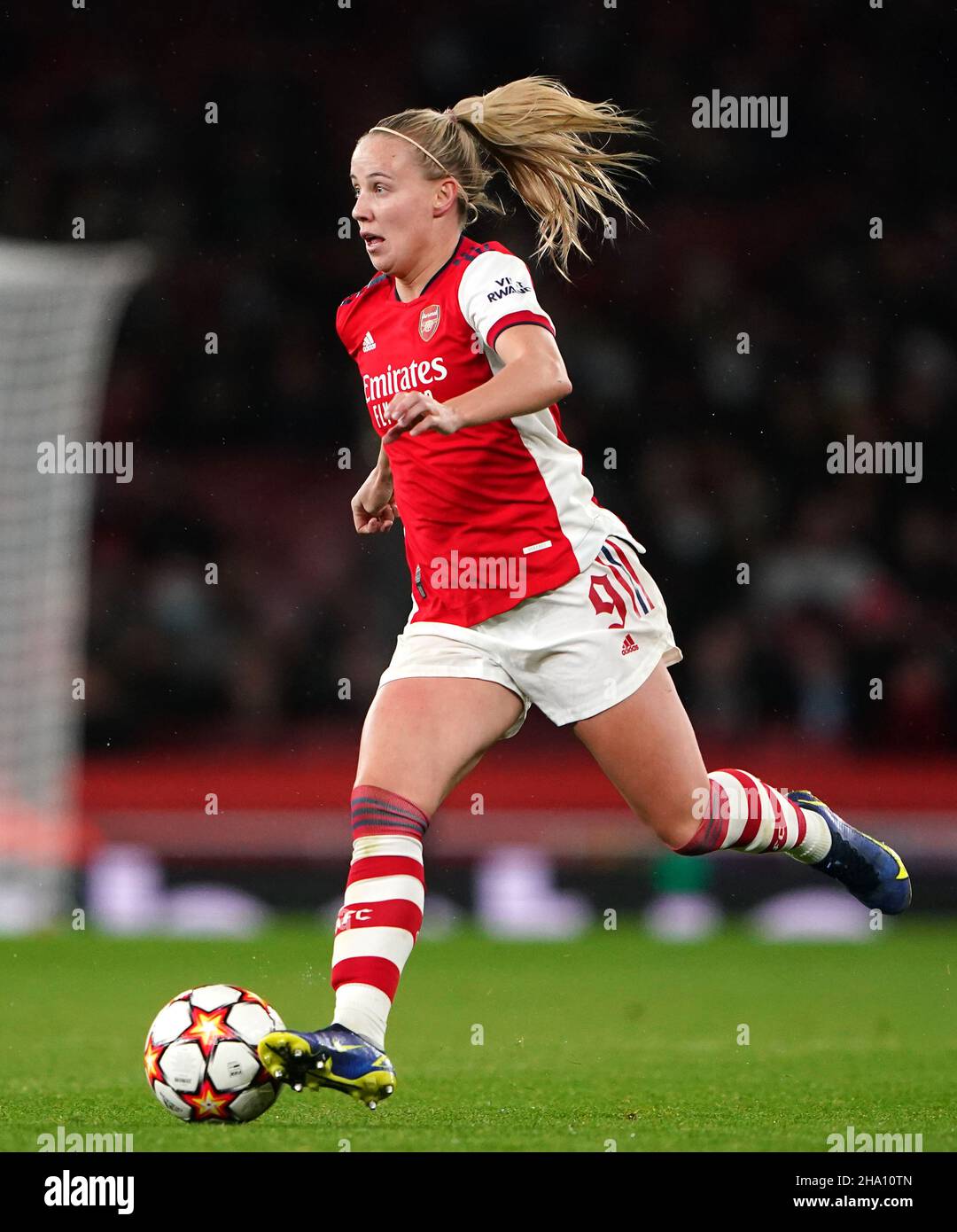 Arsenal's Bethany Mead during the UEFA Women's Champions League, Group C match at Emirates Stadium, London. Picture date: Thursday December 9, 2021. Stock Photo