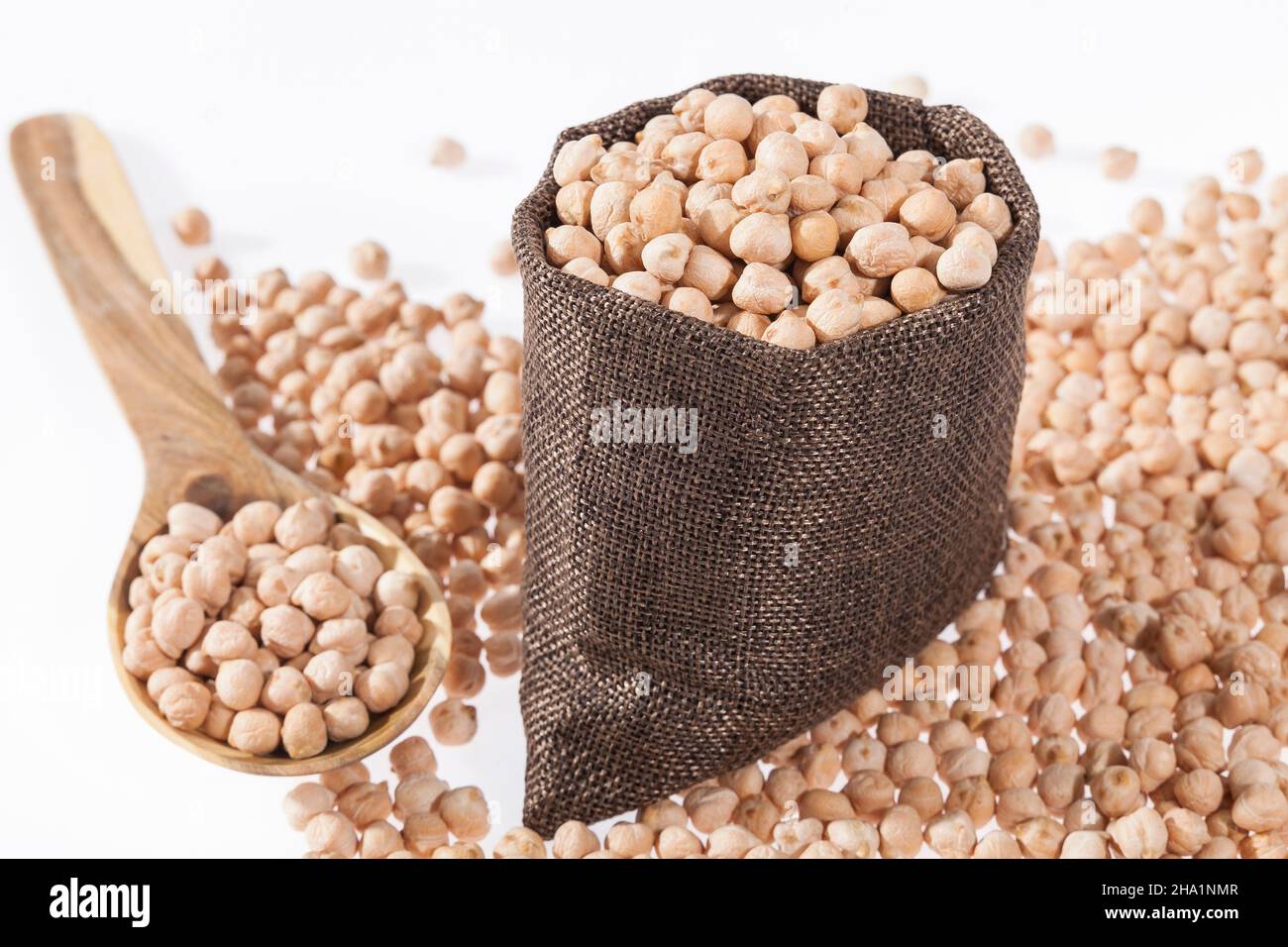 Cicer arietinum - Raw Grains Of Chickpea; Legume With Important Culinary And Nutritional Qualities Stock Photo