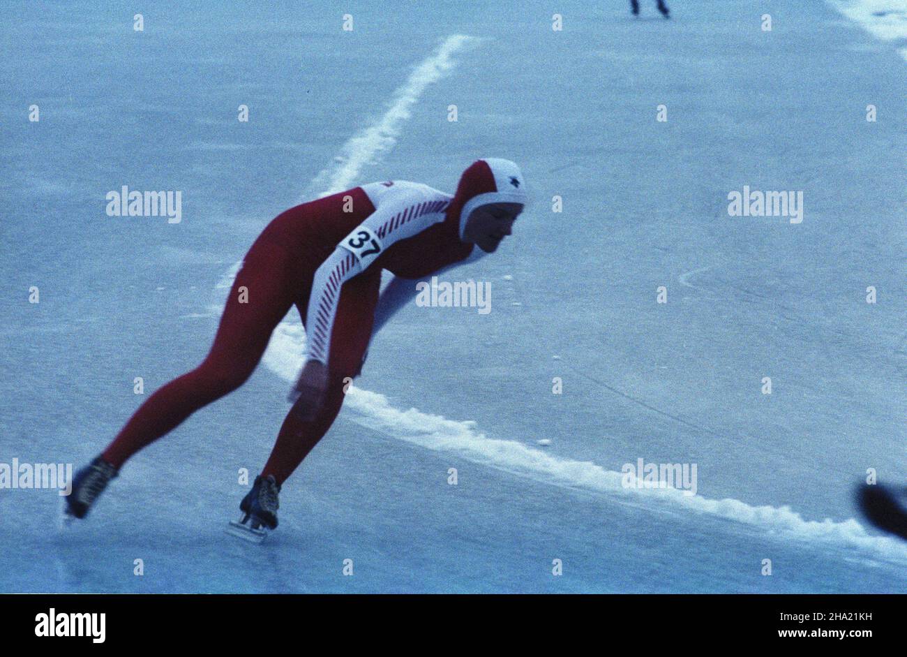 Jugos³awia Sarajewo 02.1984. Zimowe Igrzyska Olimpijskie w dniach 8-19 lutego. Nz. polska panczenistka Erwina Ryœ-Ferens. js  PAP/Wojciech Kryñski    Dok³adny dzieñ wydarzenia nieustalony.         Yugoslavia Sarajevo February 1984. The Winter Olympincs on 8-19 February. Pictured: Poland's speed skater Erwina Rys-Ferens.   js  PAP/Wojciech Krynski    Exact date unknown. Stock Photo
