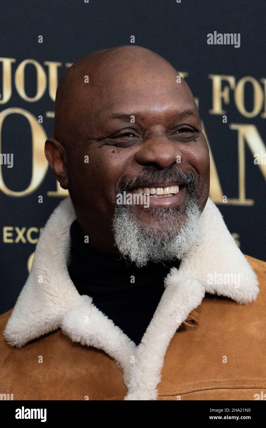 Robert Wisdom Poses During The Red Carpet Premiere Of A Journal For Jordan In New York City U S December 9 21 Reuters Jeenah Moon Stock Photo Alamy Robert Wisdom Poses During The Red Carpet Premiere Of A Journal For Jordan In New York City U S December 9 21 Reuters Jeenah Moon Stock Photo Alamy