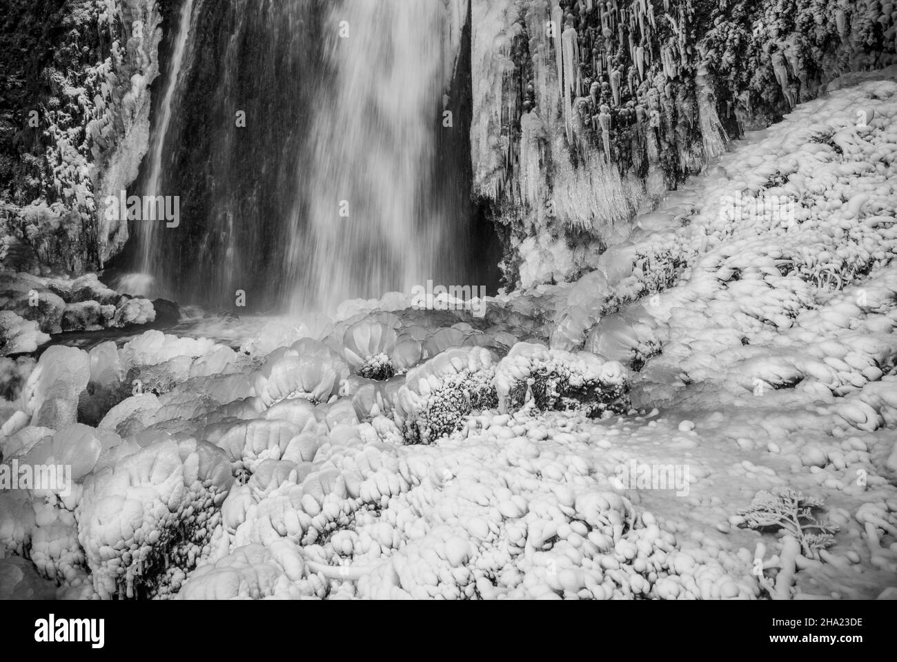 Wahkenna falls in winter.  Columbia River gorge, Oregon. Stock Photo