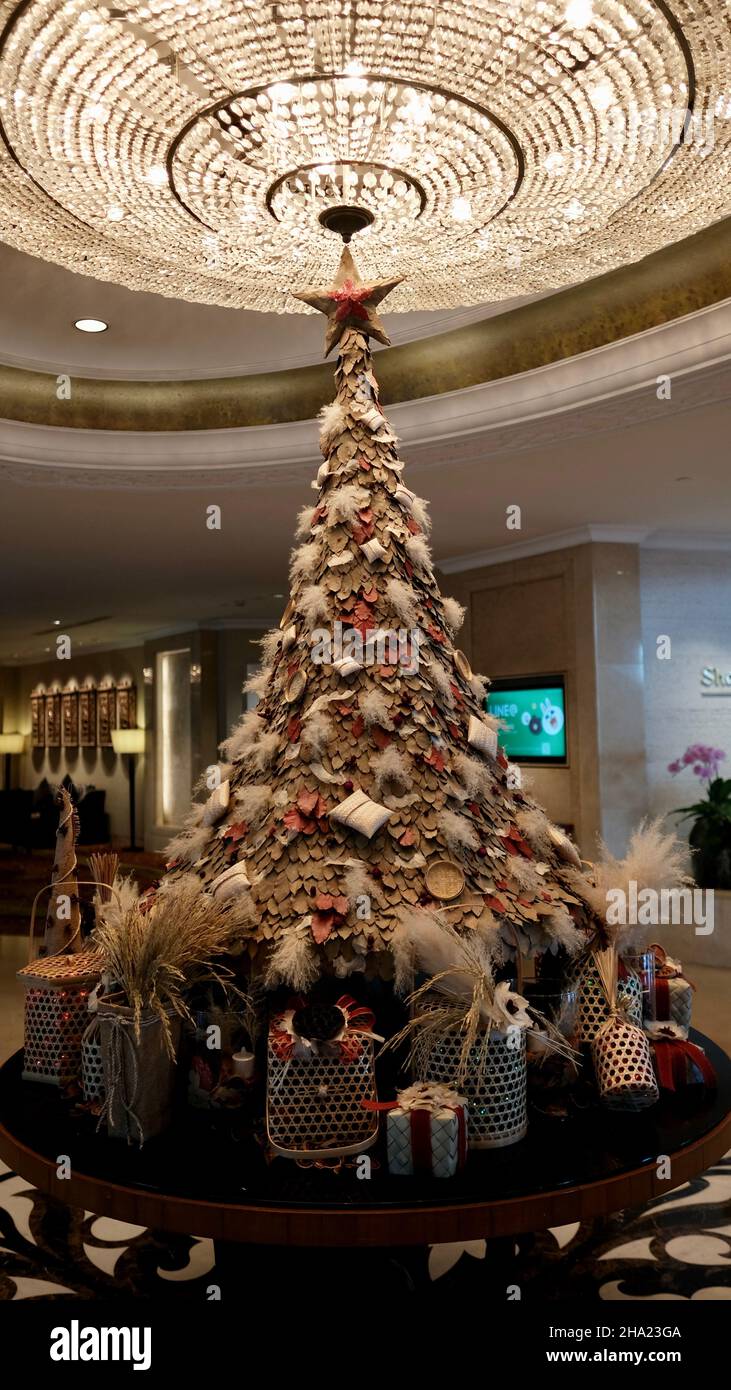 ShangriLa Bangkok Hotel Christmas Decorations Stock Photo Alamy