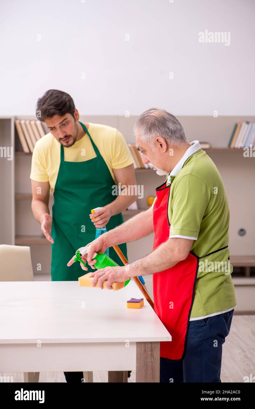 House Cleaning Team Images – Browse 12,391 Stock Photos, Vectors