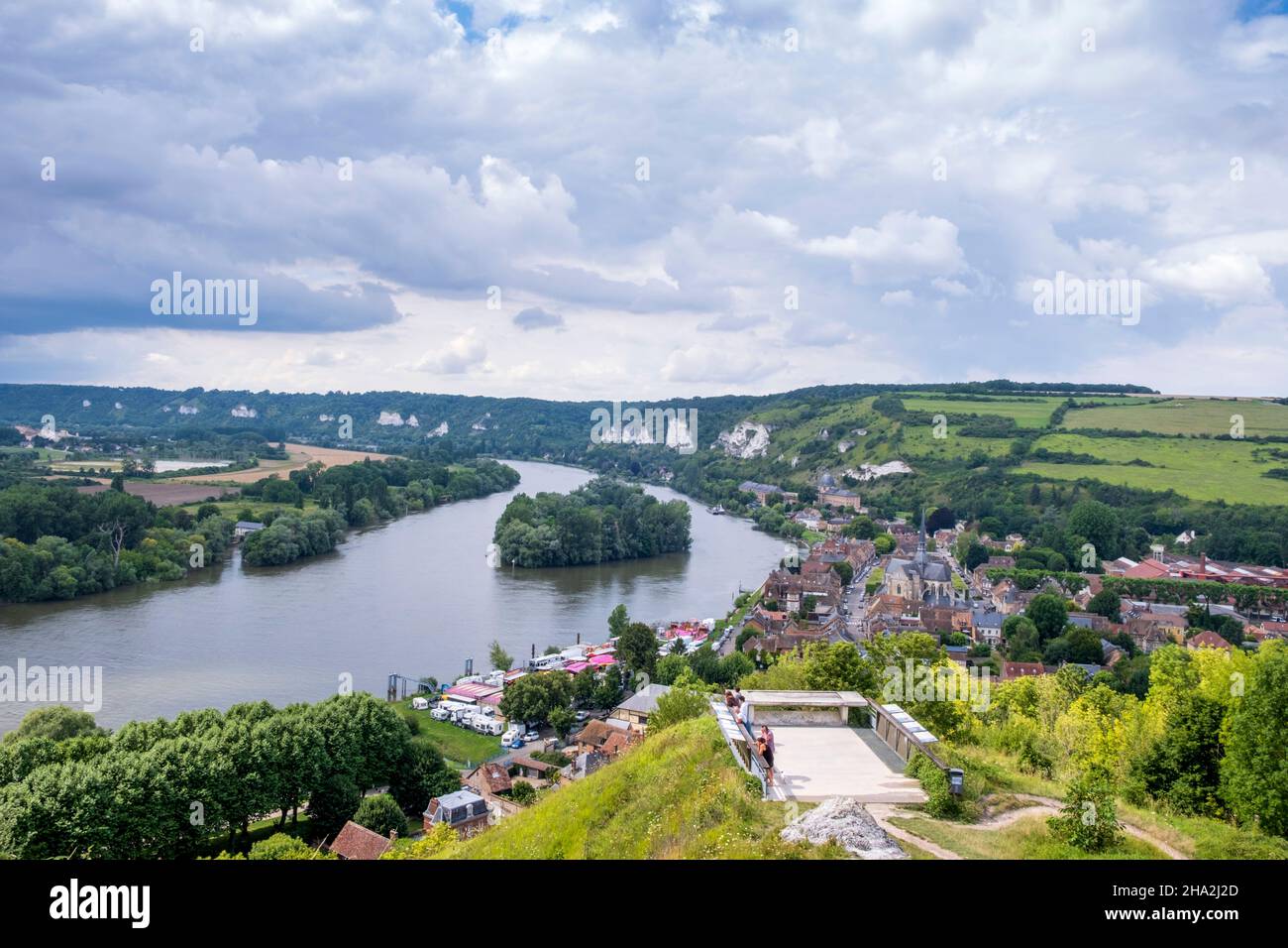 Les Andelys (northern France): panoramic view of the town from the top of the fortified castle “Chateau Gaillard”. Overview of the village and the Sei Stock Photo