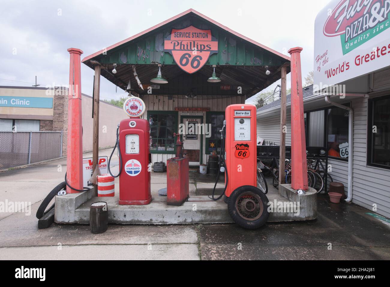 Springfield, Il, USA Shea's Phillips Gas Station Stock Photo Alamy