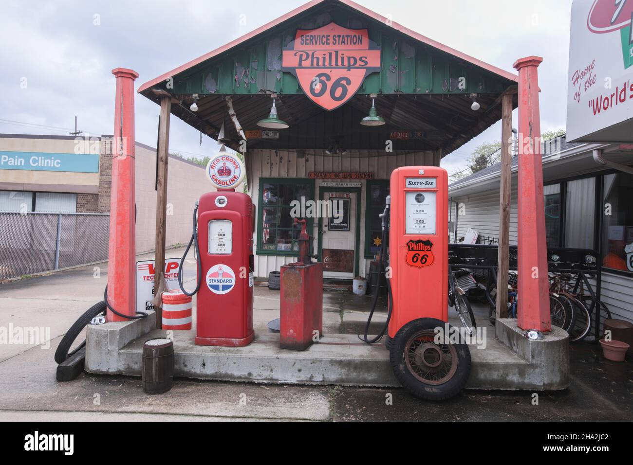 Springfield, Il, USA Shea's Phillips Gas Station Stock Photo Alamy