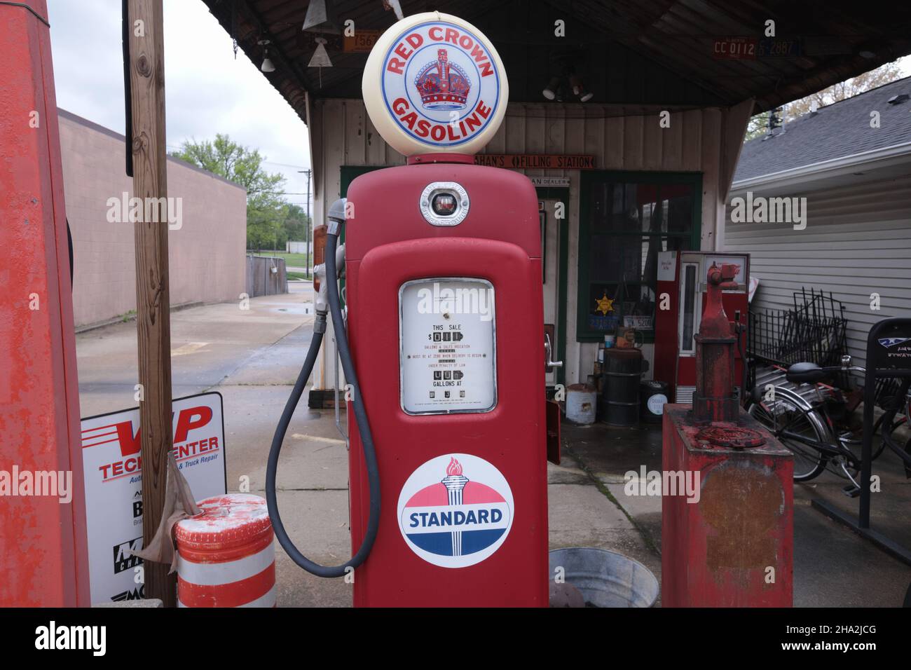Springfield, Il, USA Shea's Phillips Gas Station Stock Photo Alamy