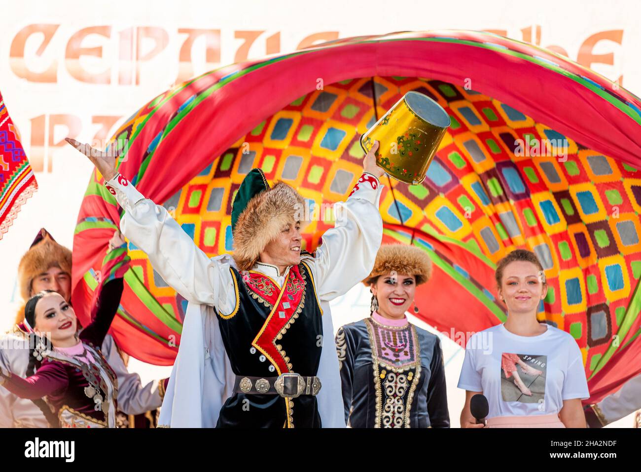 Qizning kozi bilan birinchi shaxs jinsiy aloqa