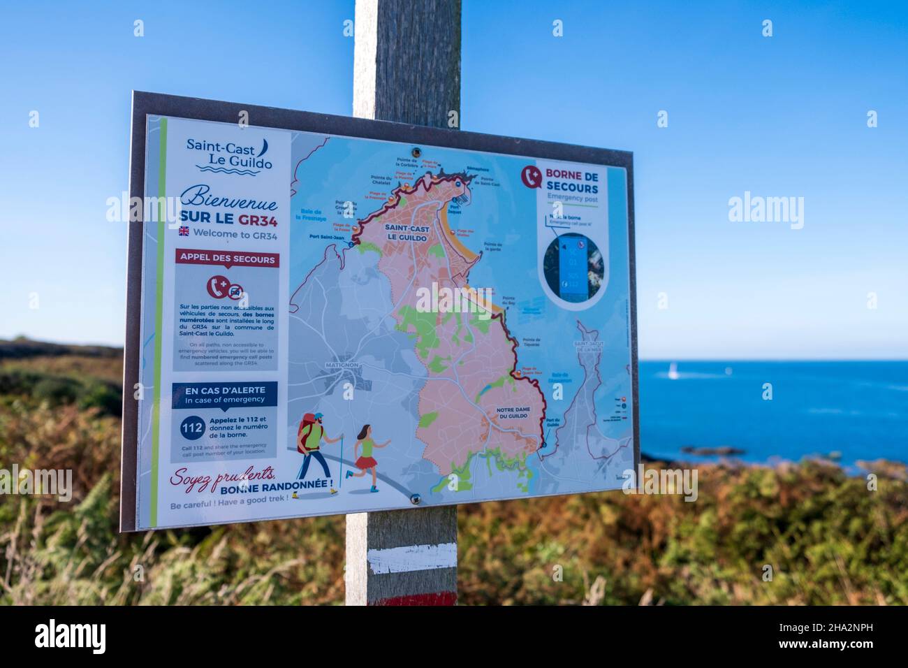 Sign indicating the GR34 coastal path along the coastline, in Saint-Cast-le-Guildo (Brittany, north-western France) Stock Photo