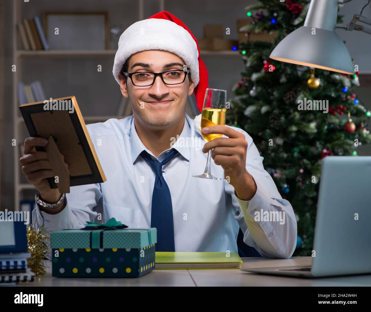 The Businessman Working Late On Christmas Day In Office Stock Photo Alamy the-businessman-working-late-on-christmas-day-in-office-stock-photo-alamy