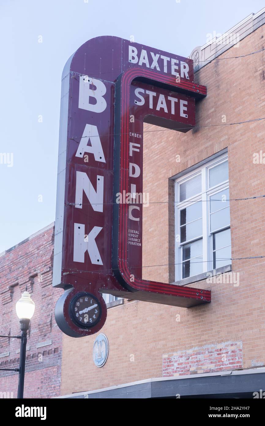 Kansas bank hires stock photography and images Alamy