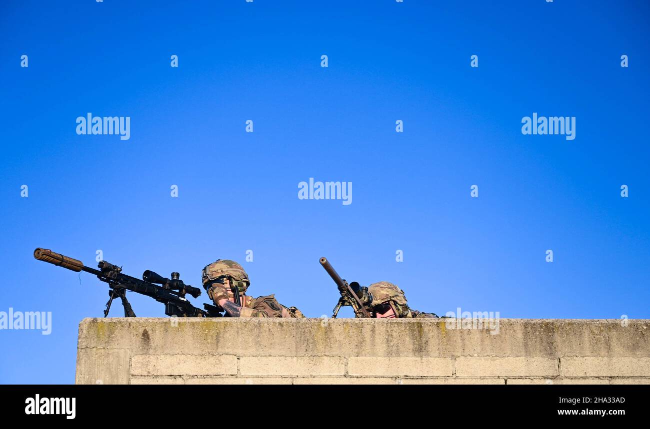 American soldiers north africa hi-res stock photography and images - Alamy