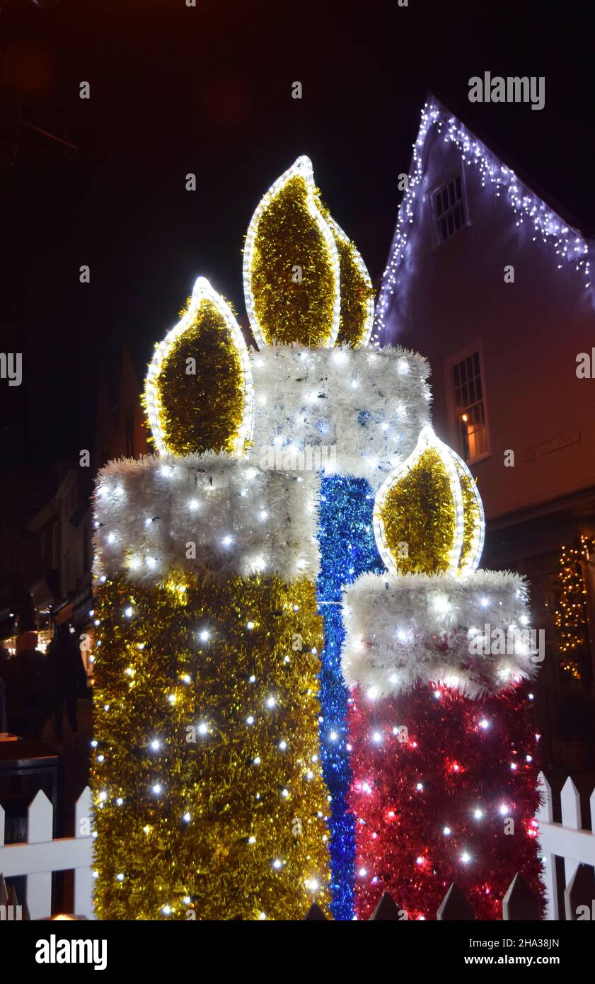 bury st edmunds, christmas lights and decorations 2021, angel hill