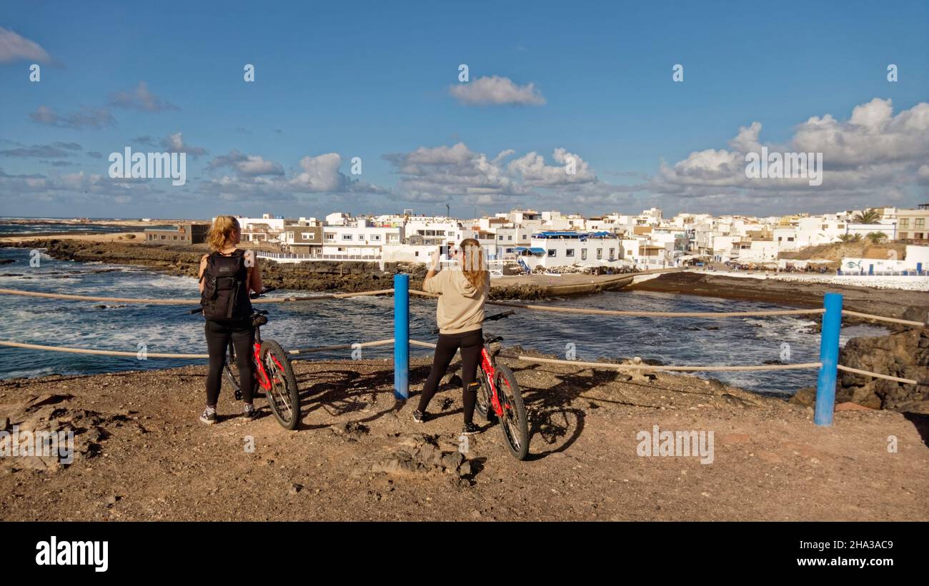 El Cotillo, Aussichtspunkt, Mountainbiker, Fuerteventura, Kanarische Inseln, Spanien, Europa Stock Photo